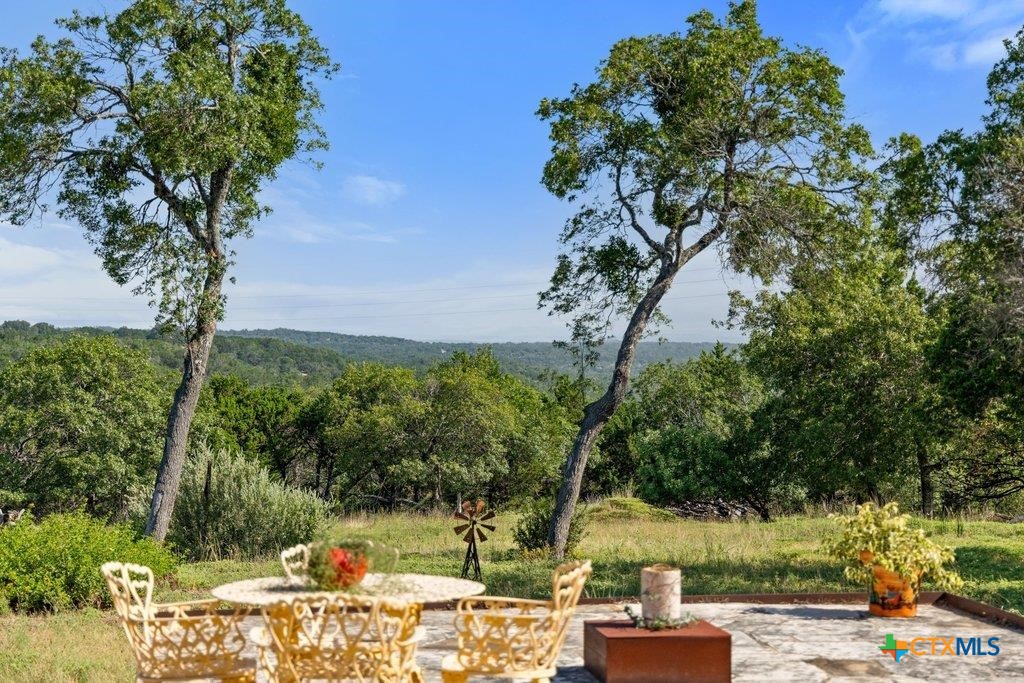 1101 Windy Hills Road Property Photo 7