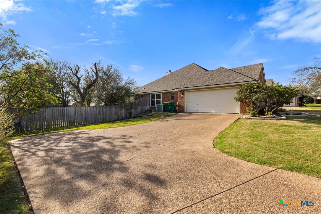 3204 Loving Cove Property Photo 7