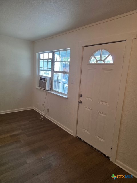 702 San Antonio Avenue 4 Property Photo 2