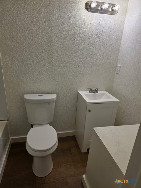 702 San Antonio Avenue 4 Property Photo 9