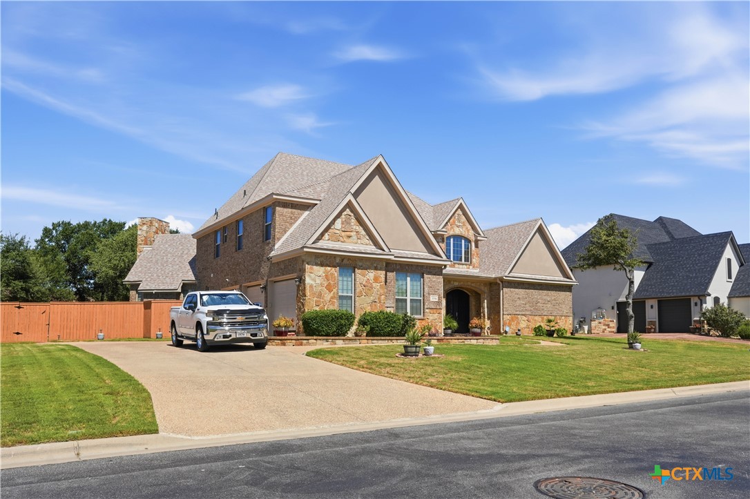 2016 Harvest Drive Property Photo 2
