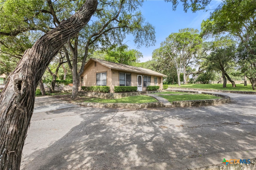 436 Lakeview Boulevard Property Photo 6