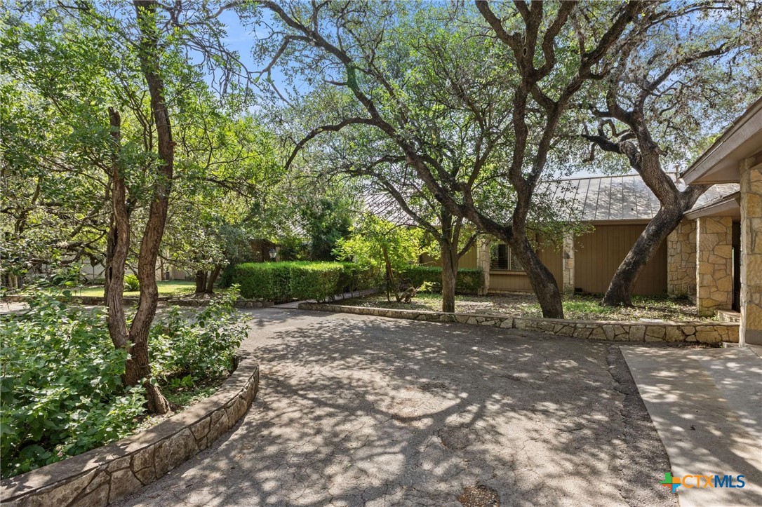 436 Lakeview Boulevard Property Photo 7