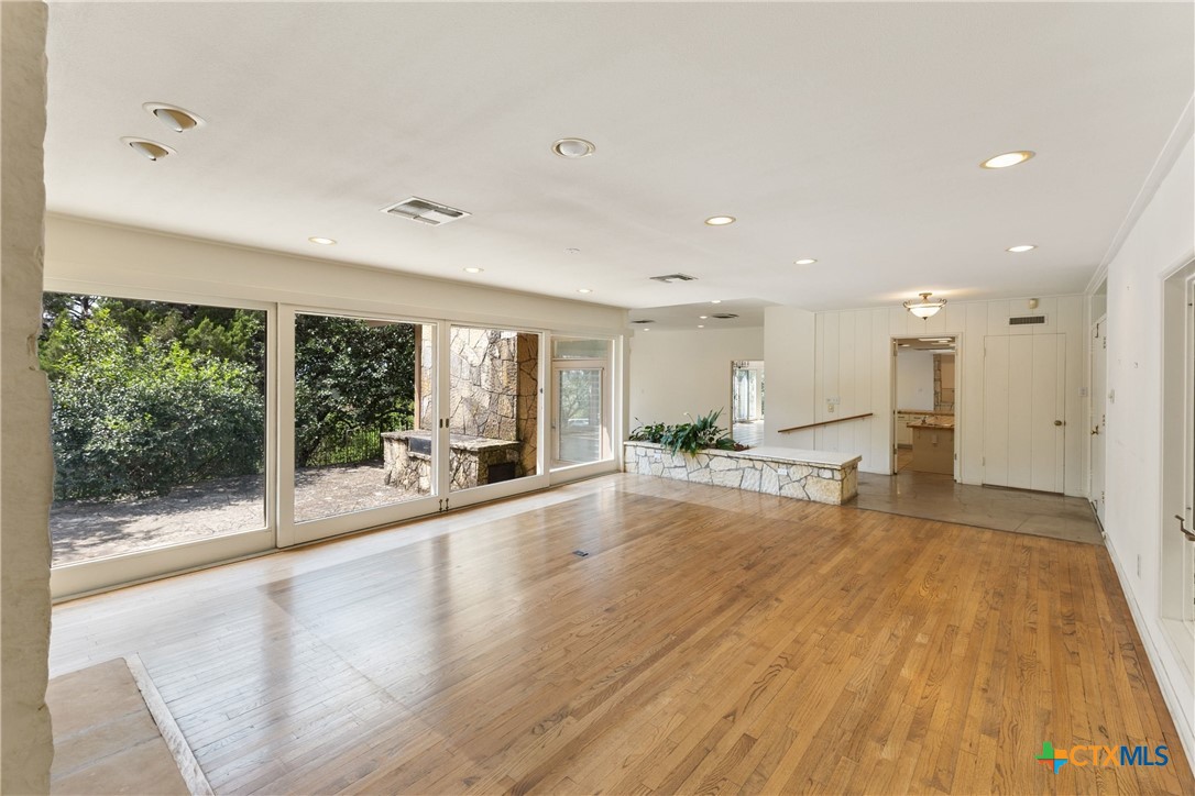 436 Lakeview Boulevard Property Photo 11