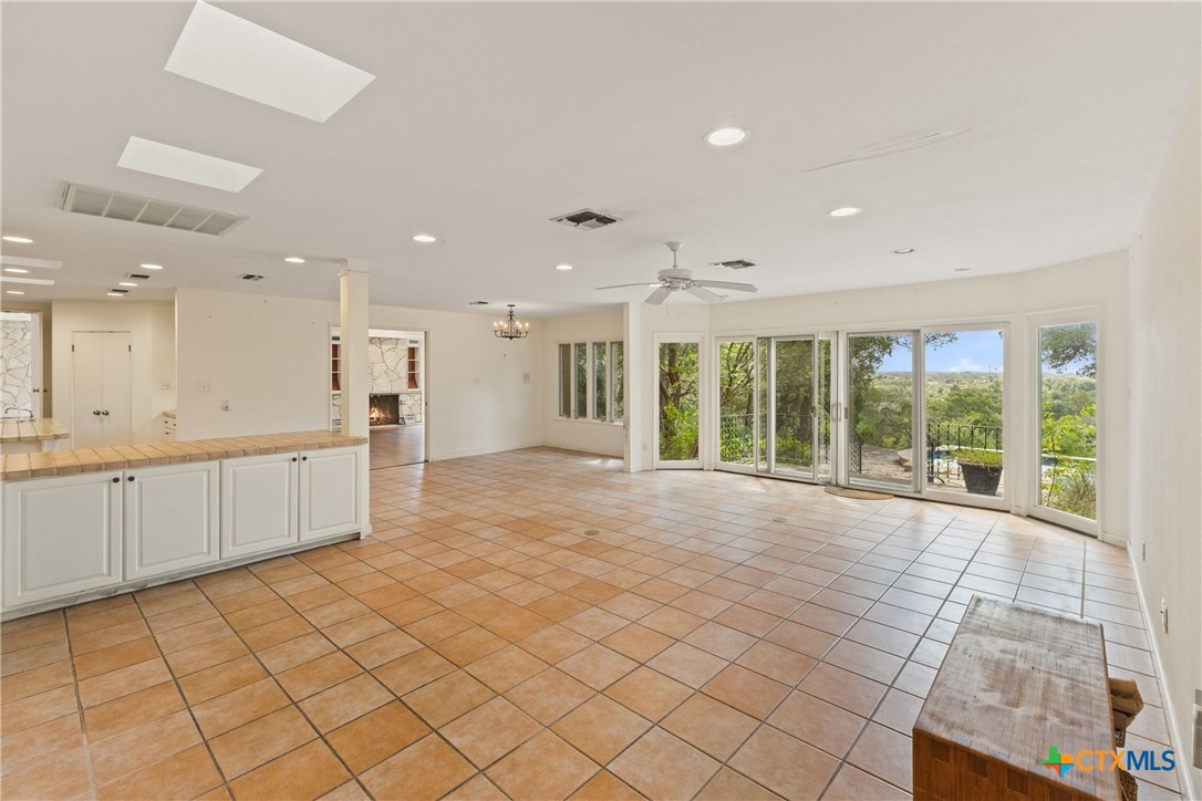 436 Lakeview Boulevard Property Photo 14