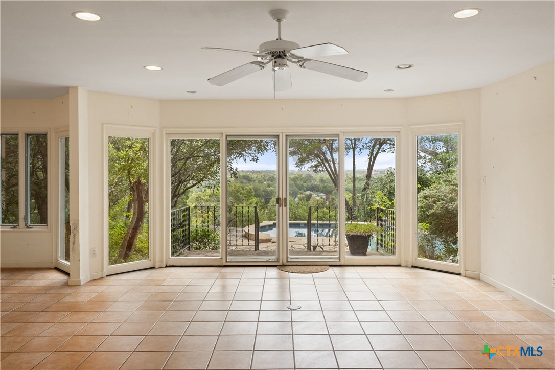 436 Lakeview Boulevard Property Photo 15