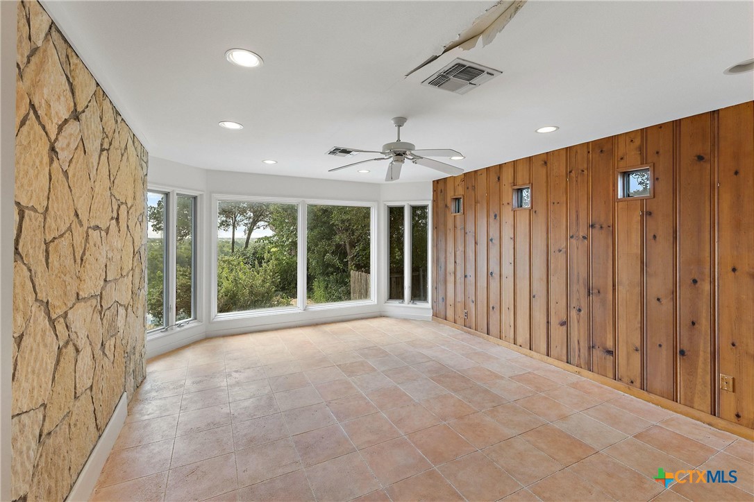 436 Lakeview Boulevard Property Photo 18