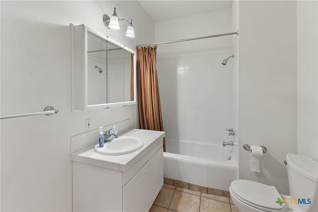 436 Lakeview Boulevard Property Photo 25