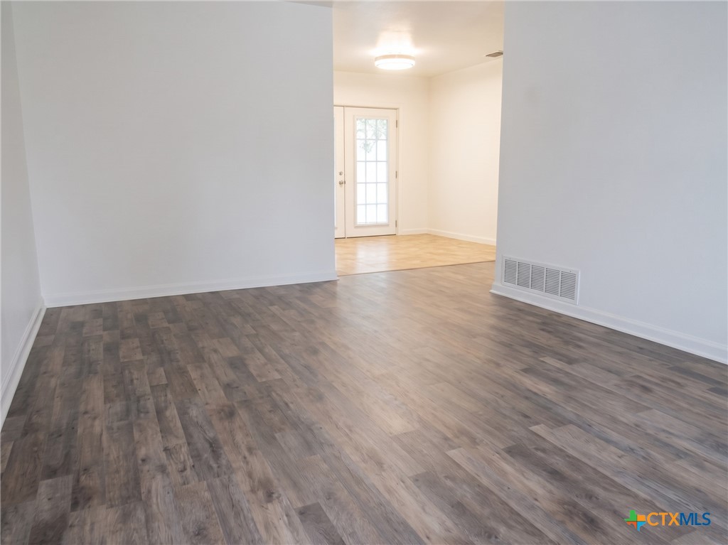 1009 S 29th Street Property Photo 3