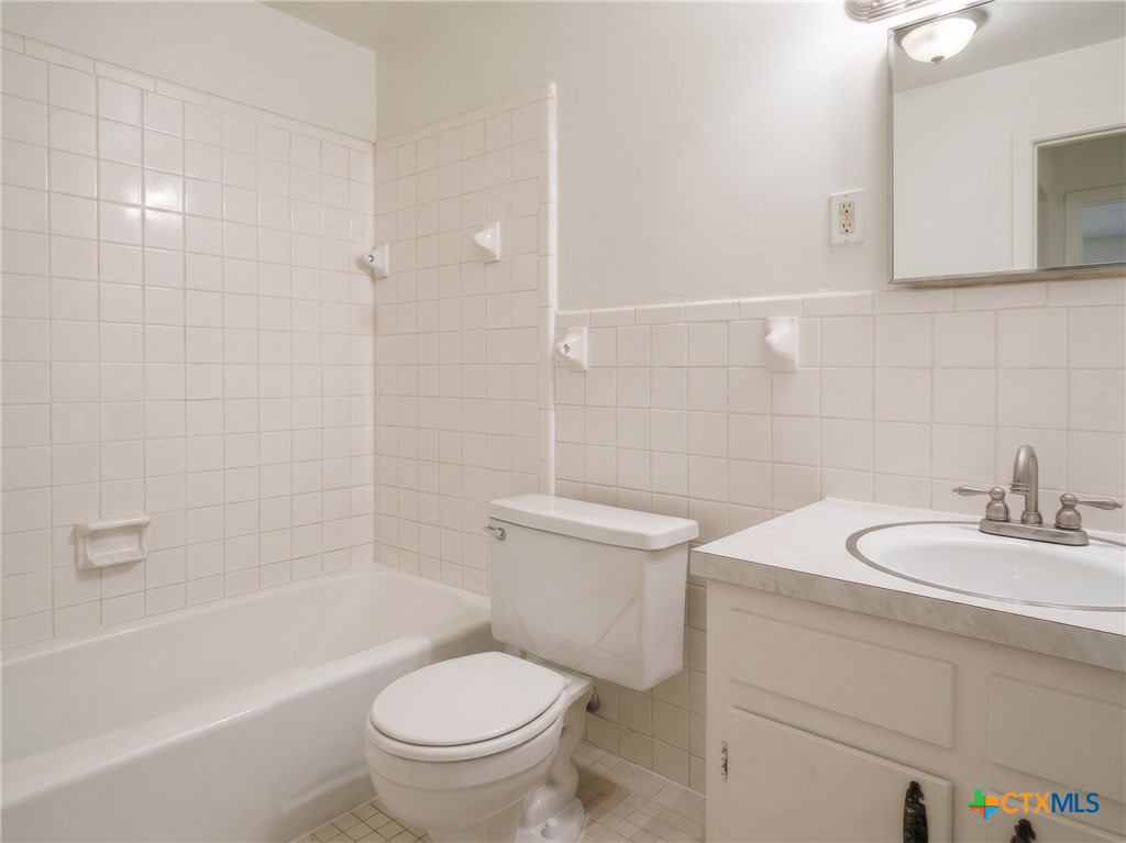 1009 S 29th Street Property Photo 10