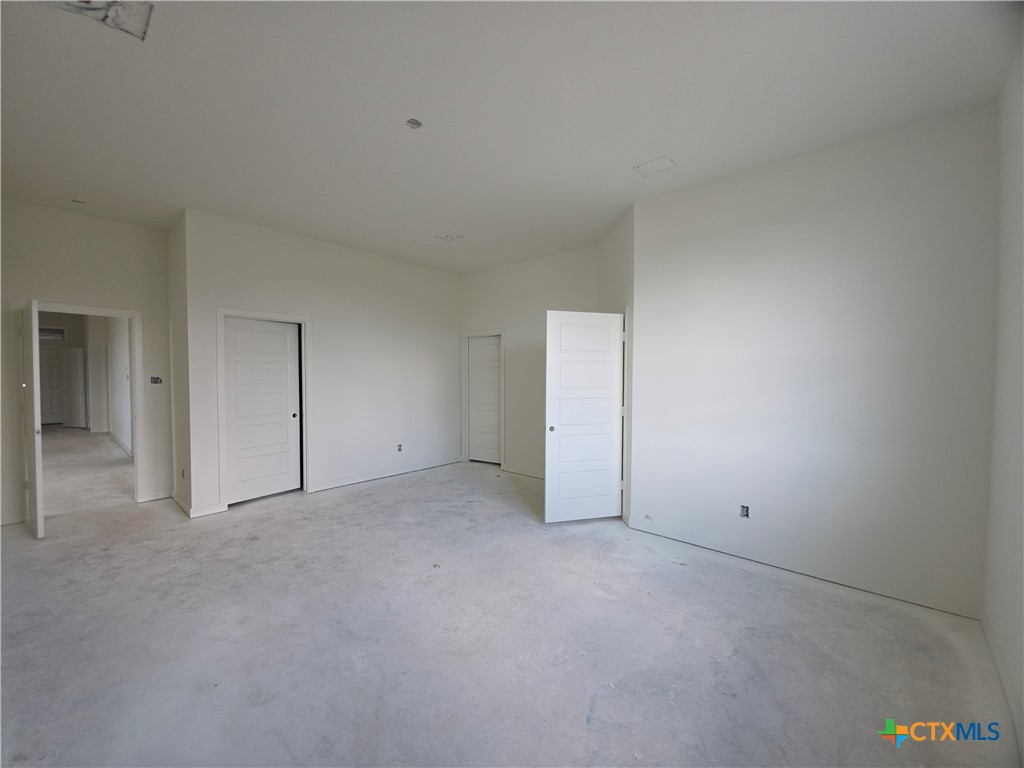 2010 Michigan Drive Property Photo 17