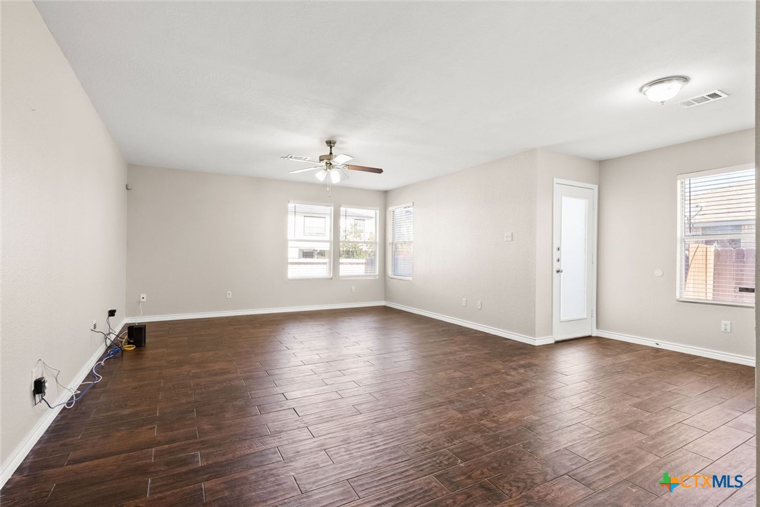 2409 Riley Drive Property Photo 2