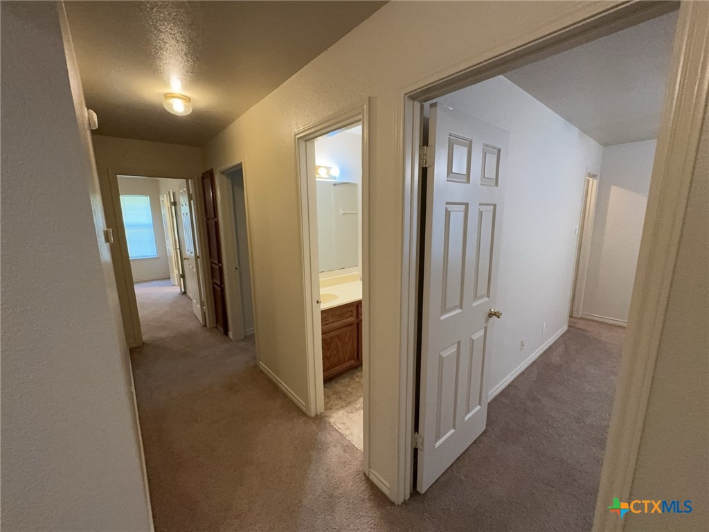 1001 Clairidge Avenue Property Photo 8