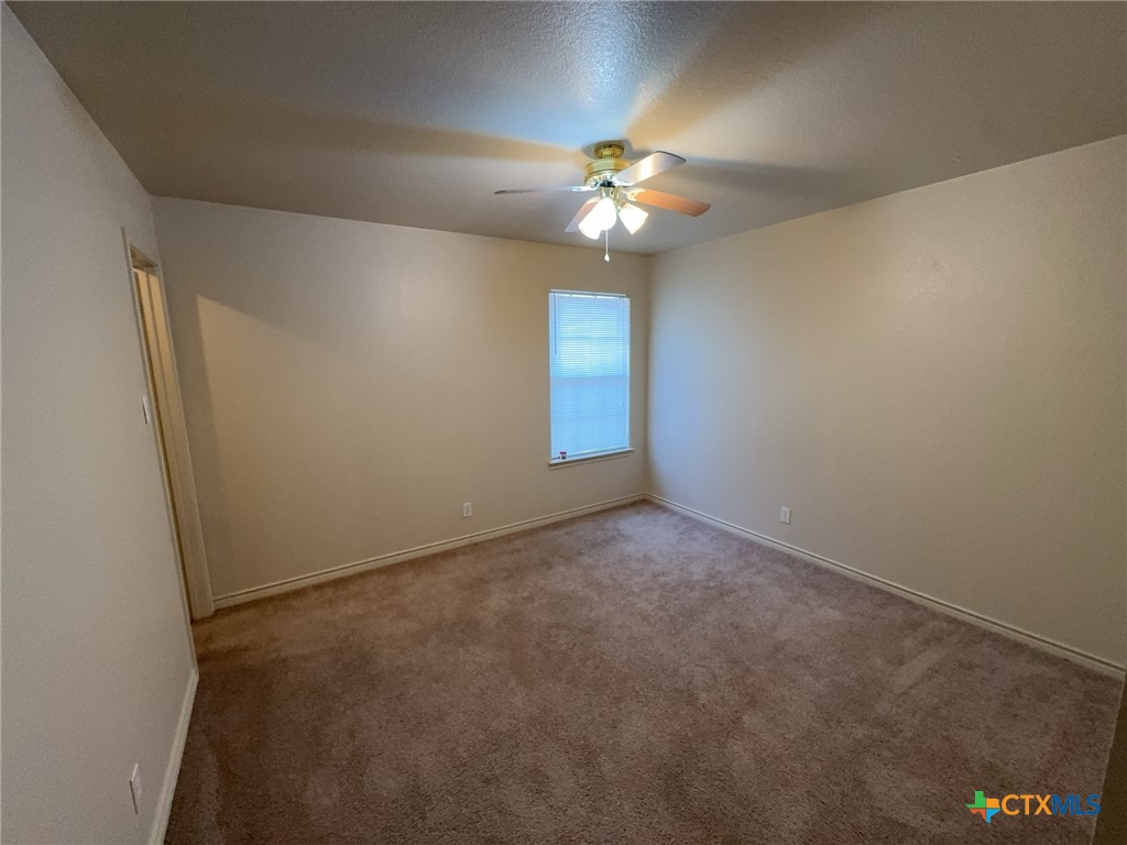 1001 Clairidge Avenue Property Photo 9
