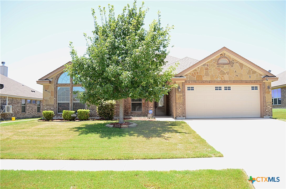 7609 Zircon Drive Property Photo 1