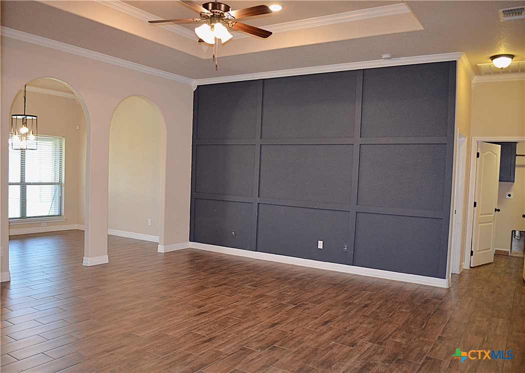 7609 Zircon Drive Property Photo 6