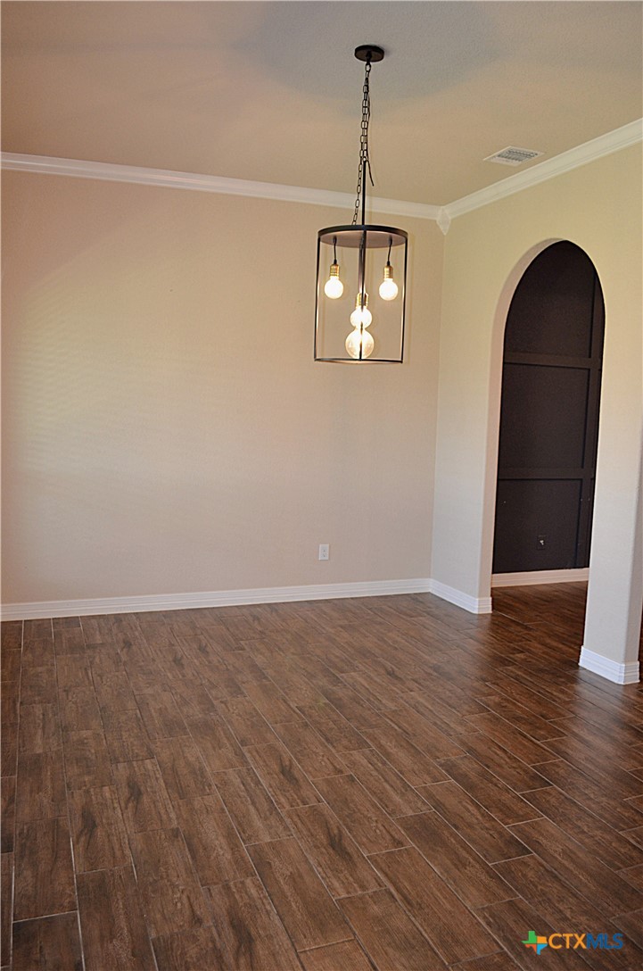 7609 Zircon Drive Property Photo 9