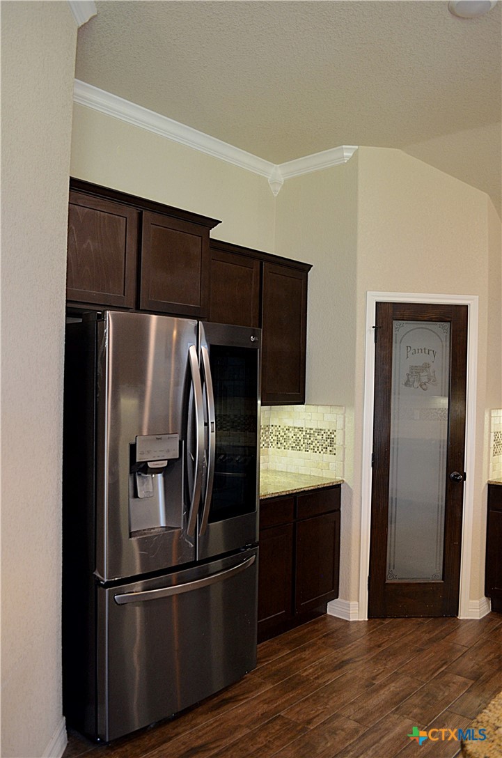 7609 Zircon Drive Property Photo 11