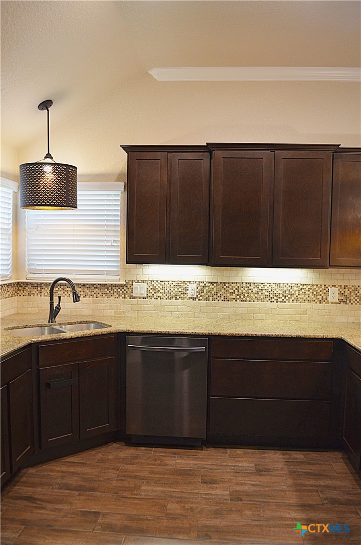 7609 Zircon Drive Property Photo 13