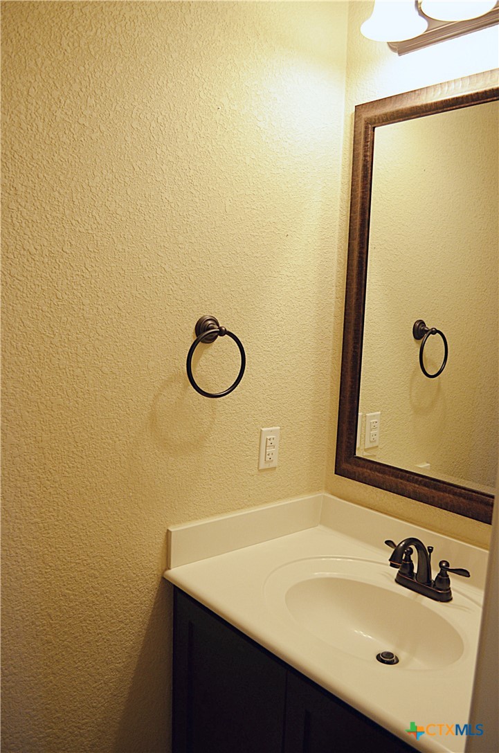 7609 Zircon Drive Property Photo 15