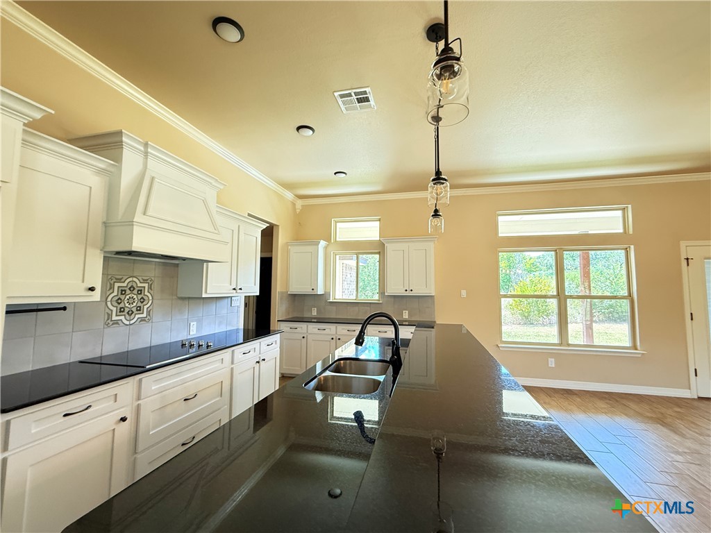 160 County Road 4745 Property Photo 16