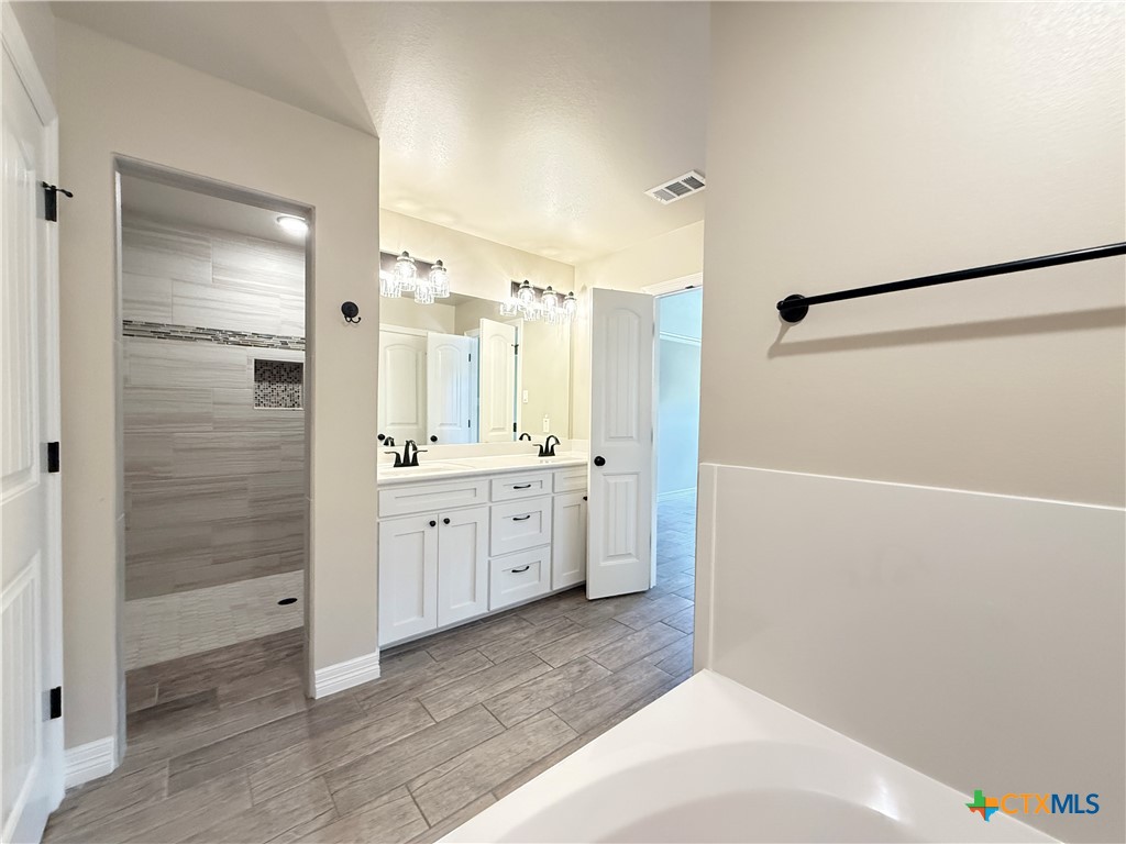 160 County Road 4745 Property Photo 22
