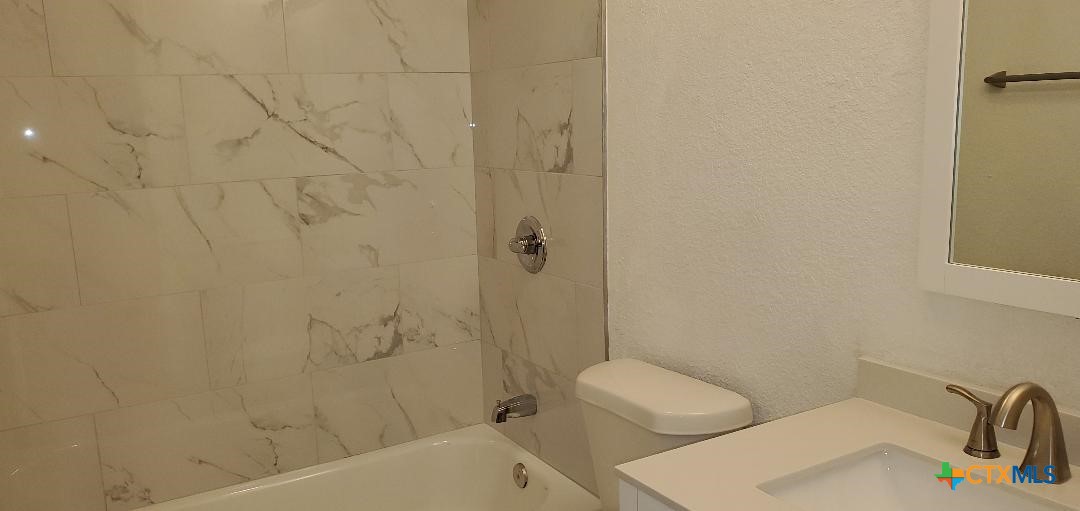 913 S 13th Street Property Photo 8