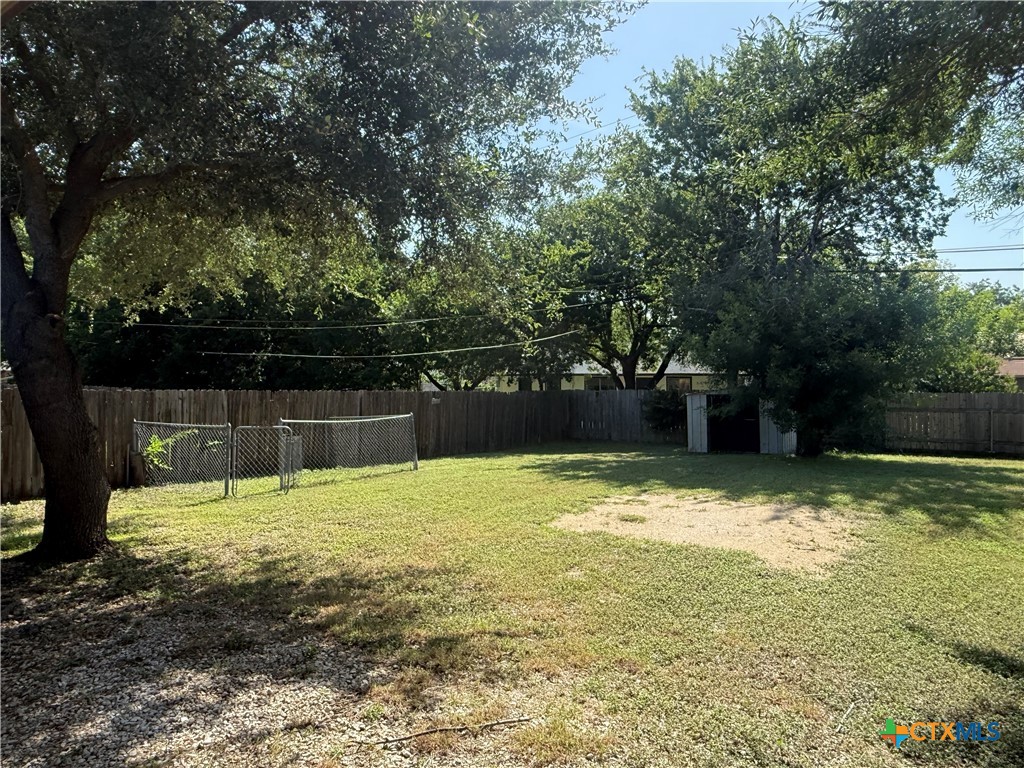 1402 Saddle Drive Property Photo 3