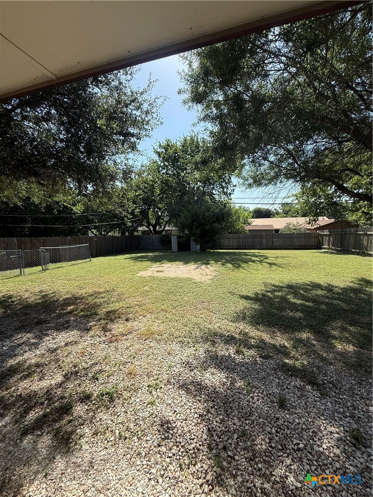 1402 Saddle Drive Property Photo 5