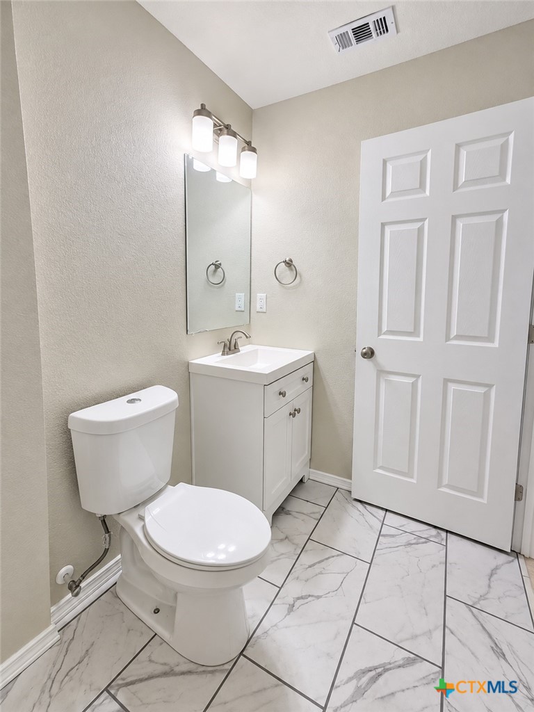 9104 Sandyford Court Property Photo 14