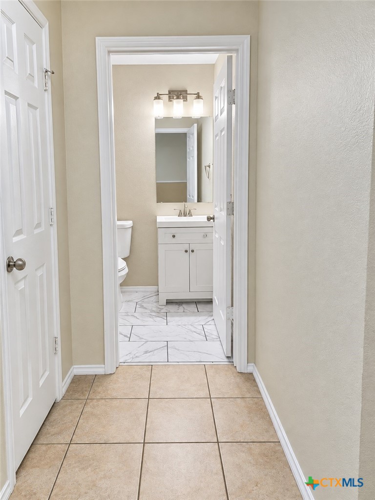 9104 Sandyford Court Property Photo 15