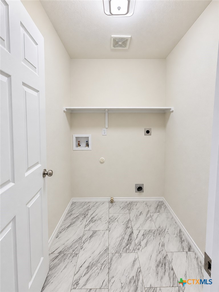 9104 Sandyford Court Property Photo 31