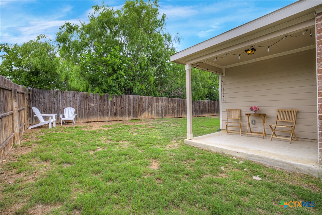 1814 Strawberry Field Property Photo 25