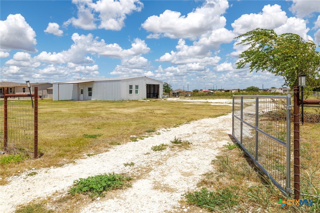 171 Daniel Drive Property Photo 8