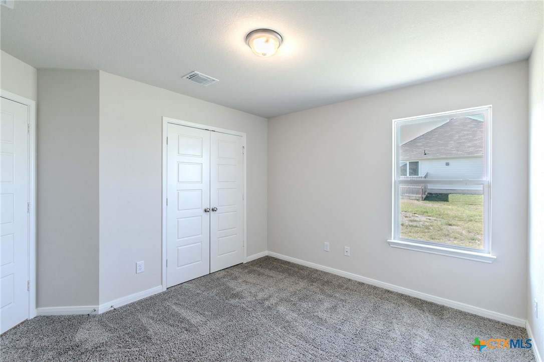 113 University Avenue Property Photo 18