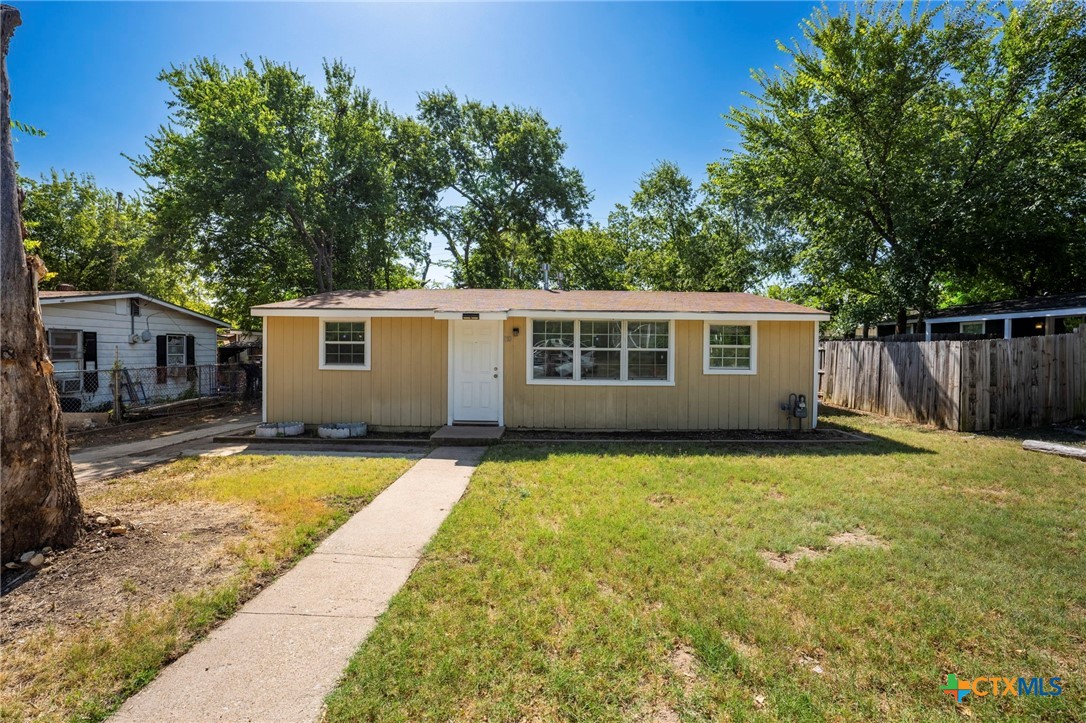 810 Evergreen Drive Property Photo 2