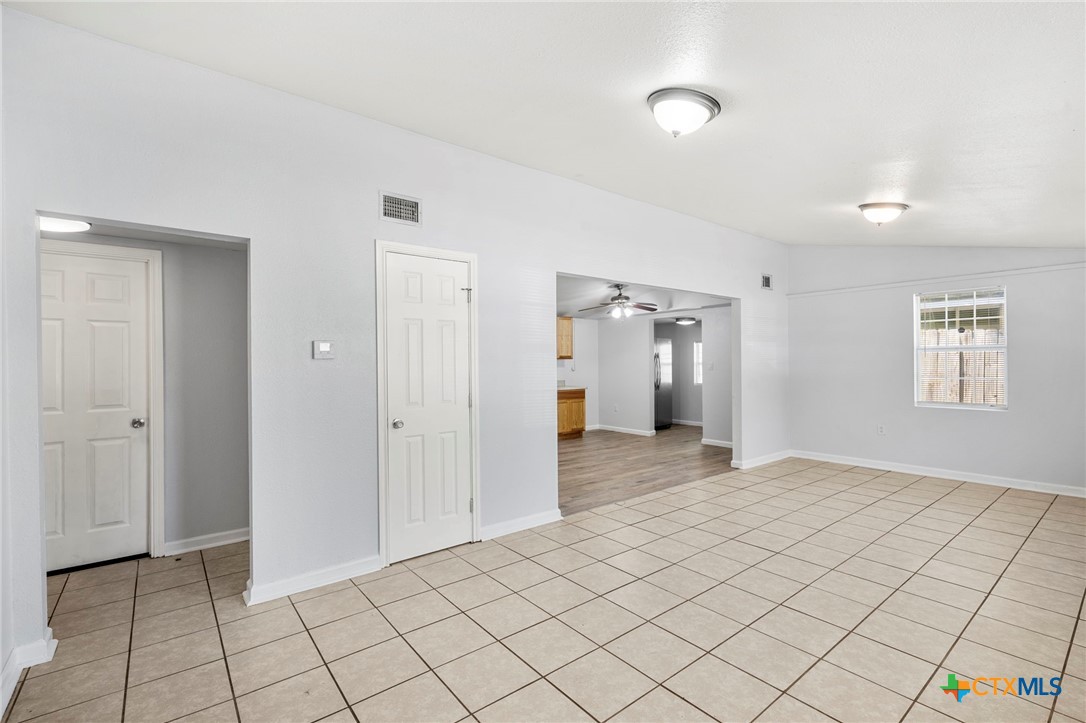 810 Evergreen Drive Property Photo 8