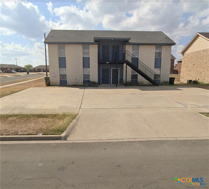 1501 Benttree Drive Property Photo 1