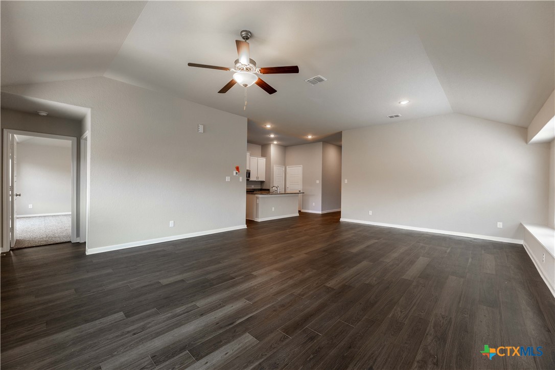 1120 Eagle Crossing Property Photo 2