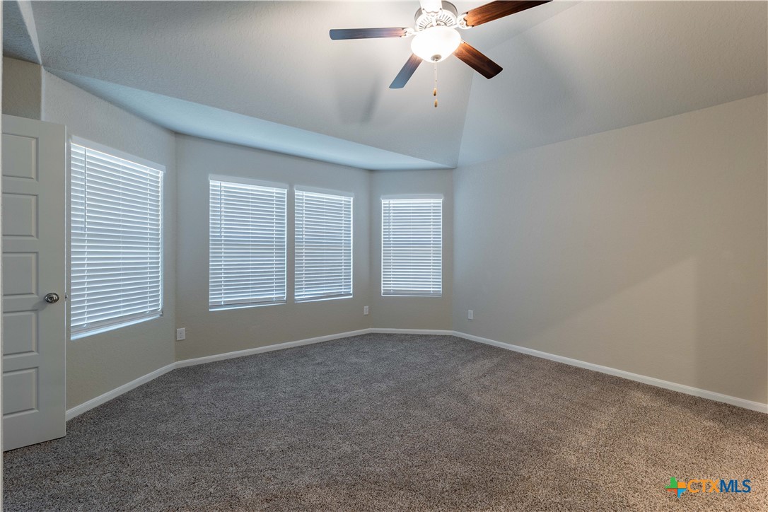1120 Eagle Crossing Property Photo 13