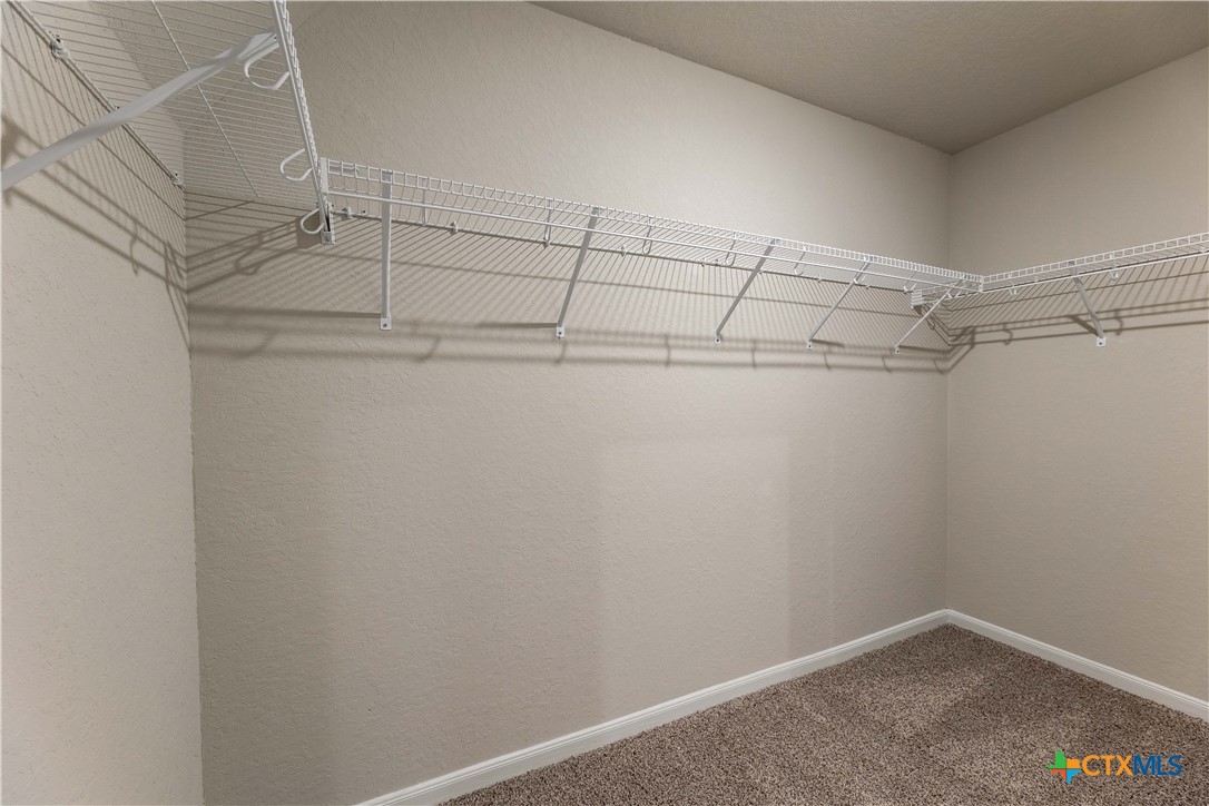 1120 Eagle Crossing Property Photo 16