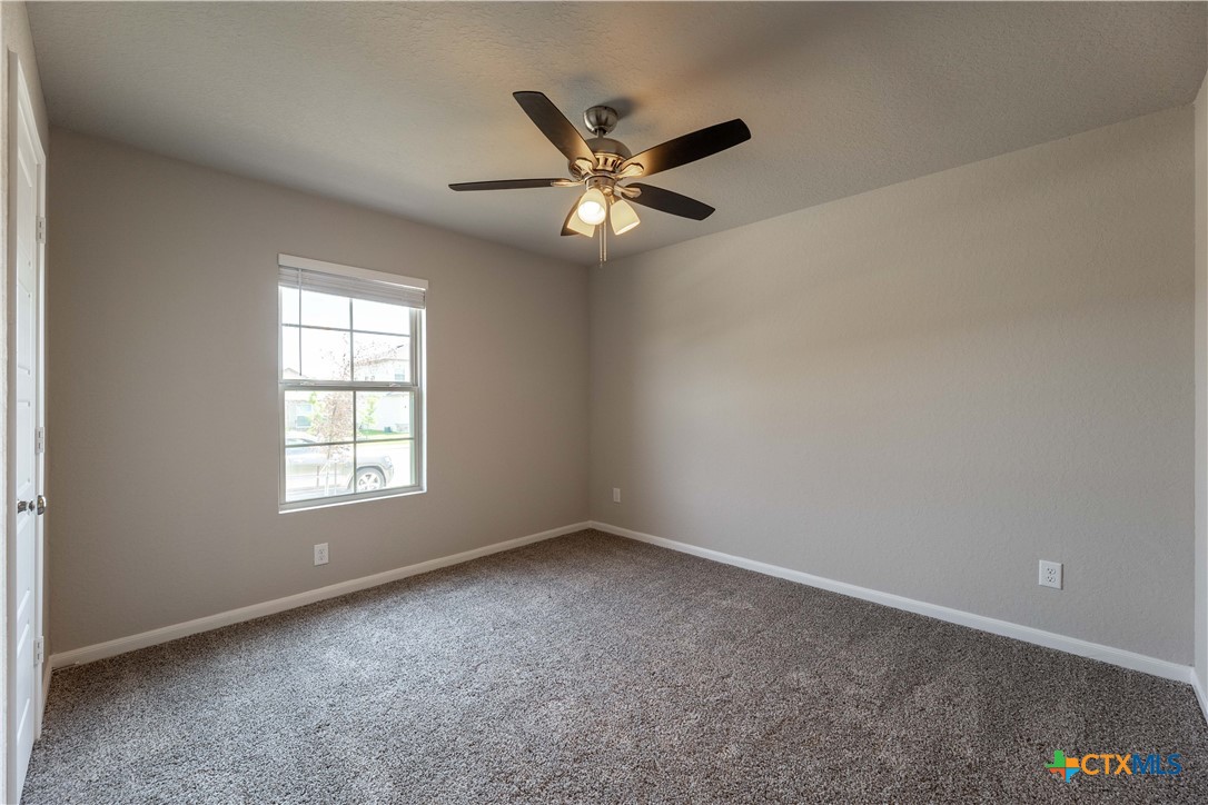 1120 Eagle Crossing Property Photo 18
