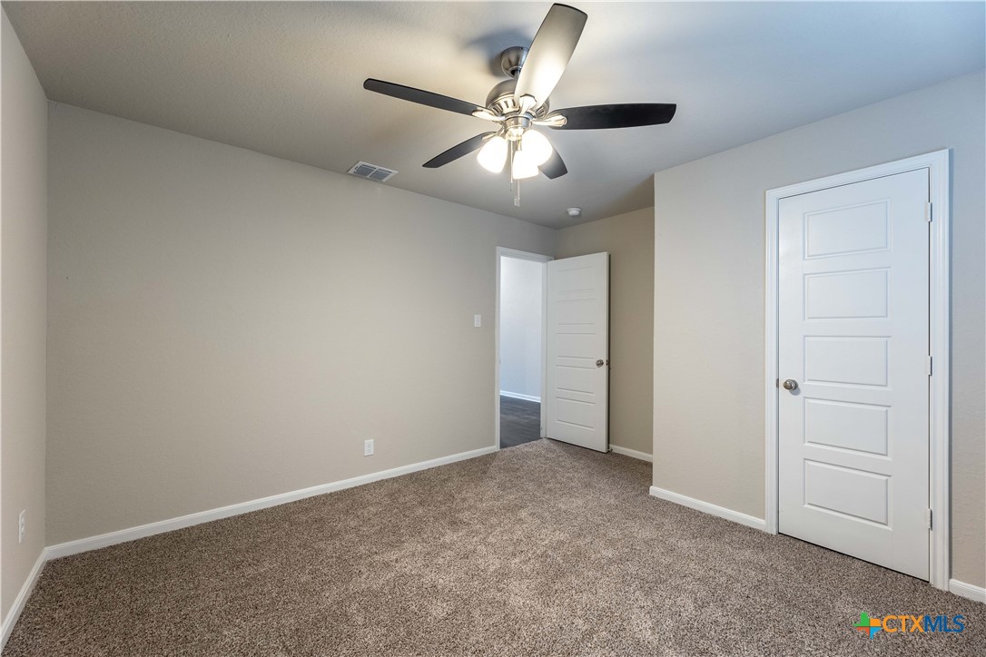 1120 Eagle Crossing Property Photo 19
