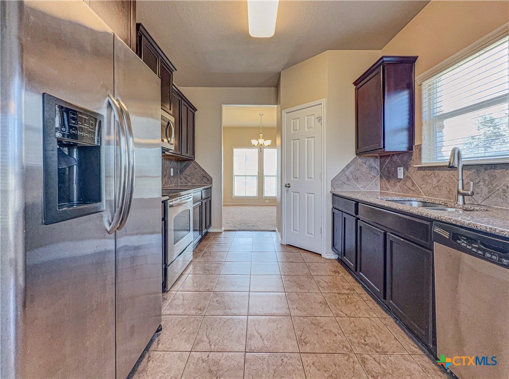 2507 Black Orchid Drive Property Photo 3