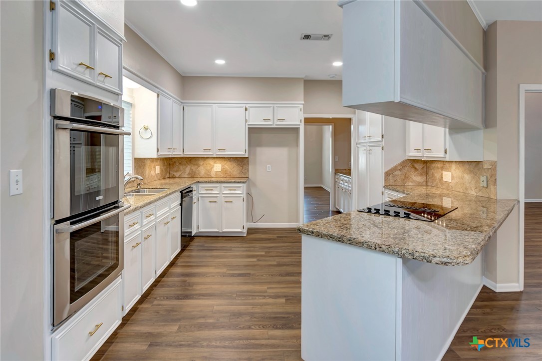 107 Tournament Drive Property Photo 22