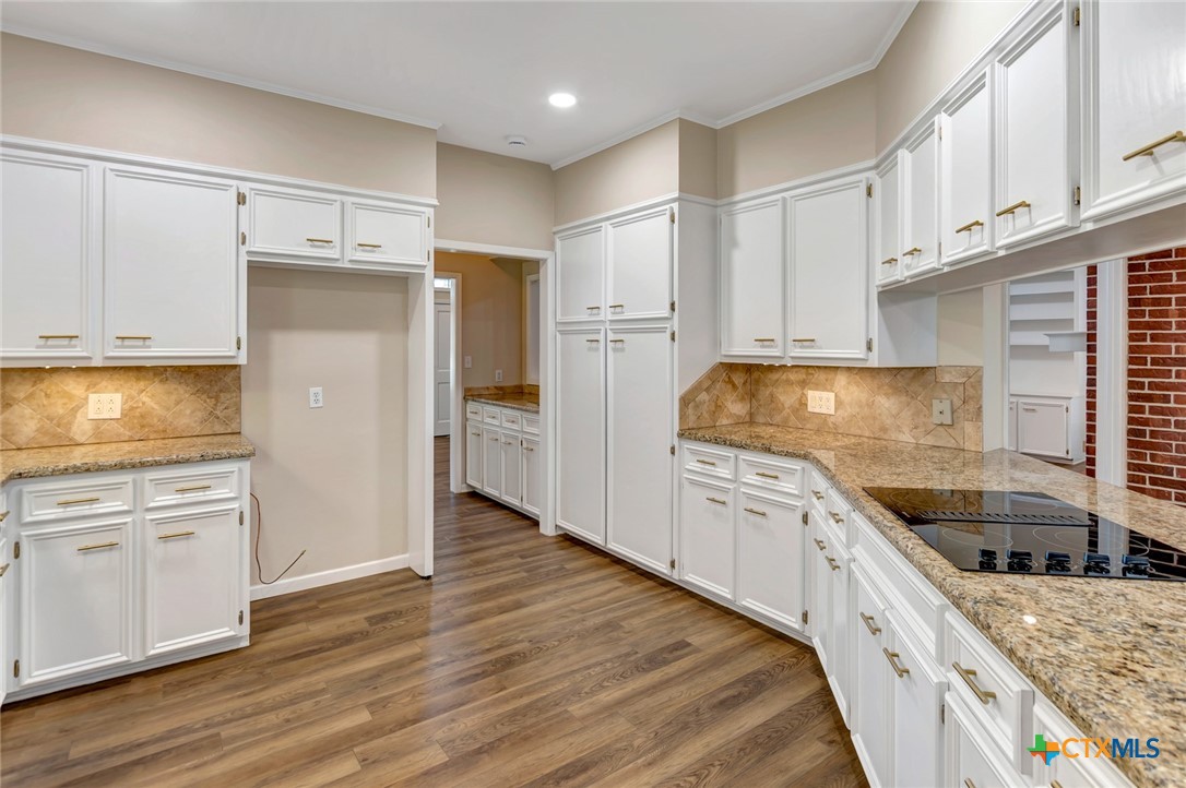 107 Tournament Drive Property Photo 27