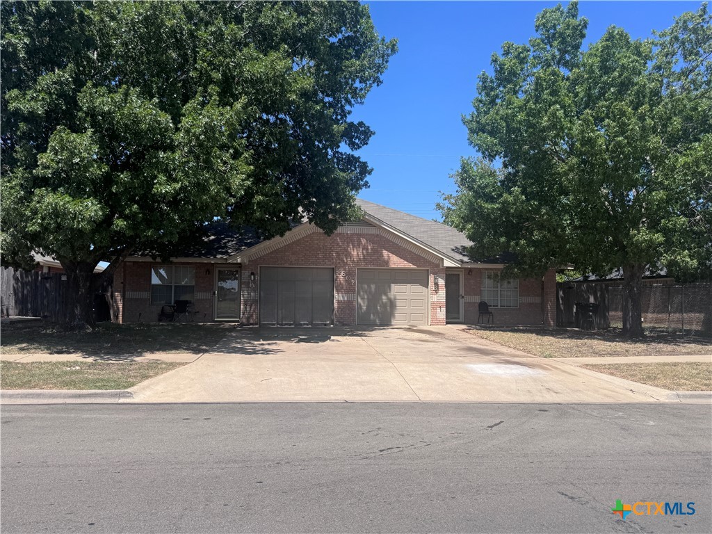 4607 Hitchrock Drive Property Photo 1