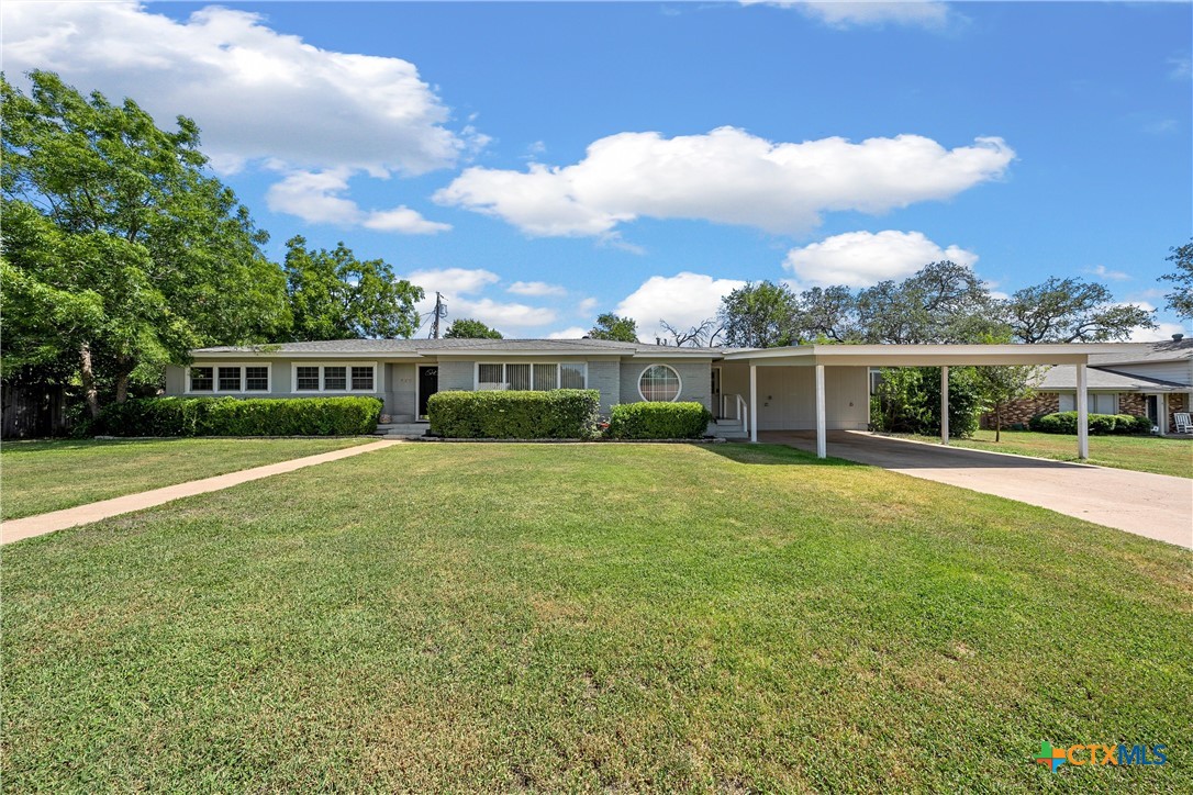 407 Hastings Road Property Photo 1
