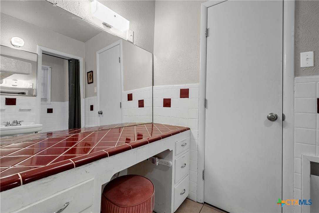 407 Hastings Road Property Photo 14