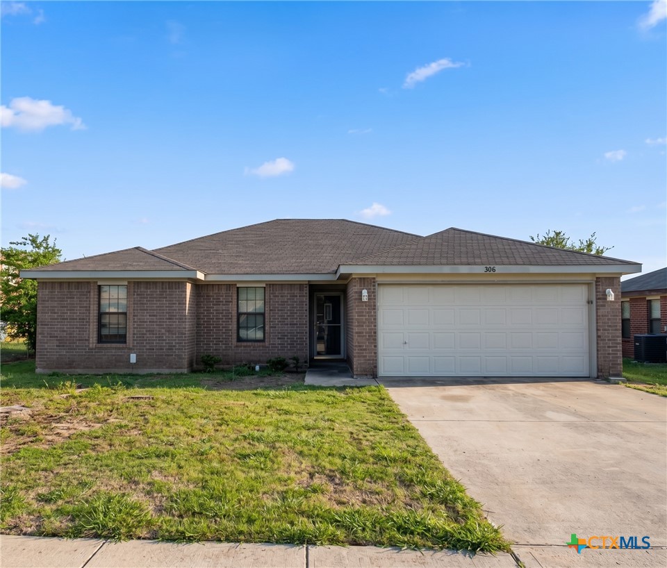 306 Sumac Trail Property Photo 1